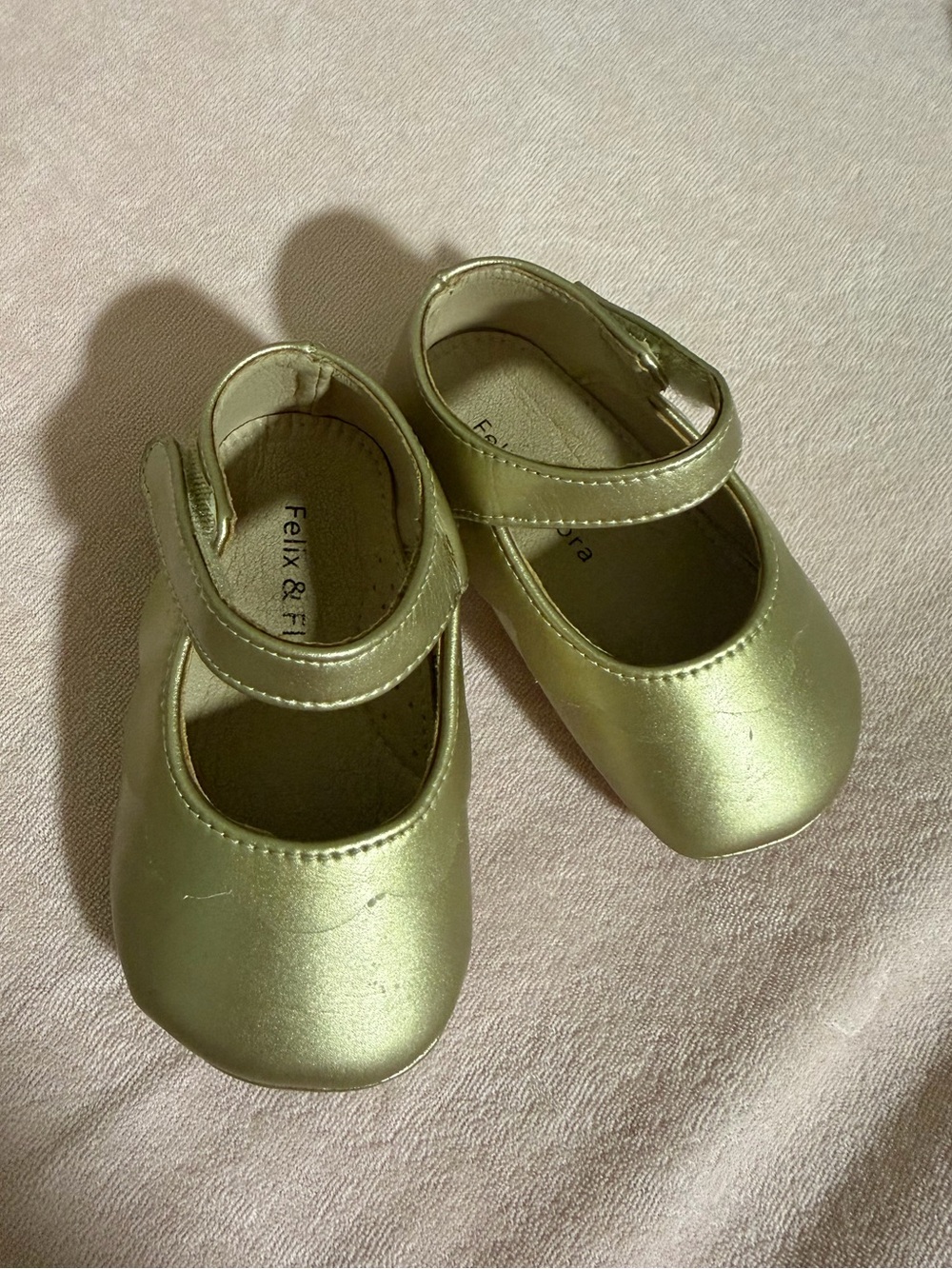 Felix & Flora Metallic Gold Mary Jane Baby Shoes Size 130
